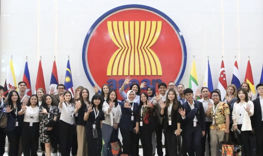 Kunjungan Delegasi JIYP ke ASEAN Headquarters